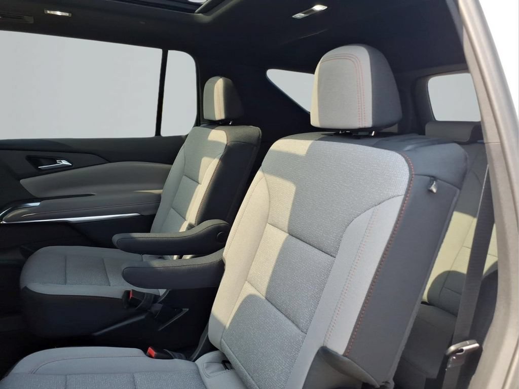 2027 Chevrolet Traverse LT - Photo 10