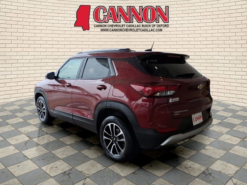 Used 2025 Chevrolet Trailblazer LT SUV