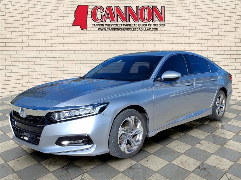 2018 Honda Accord LX's photo