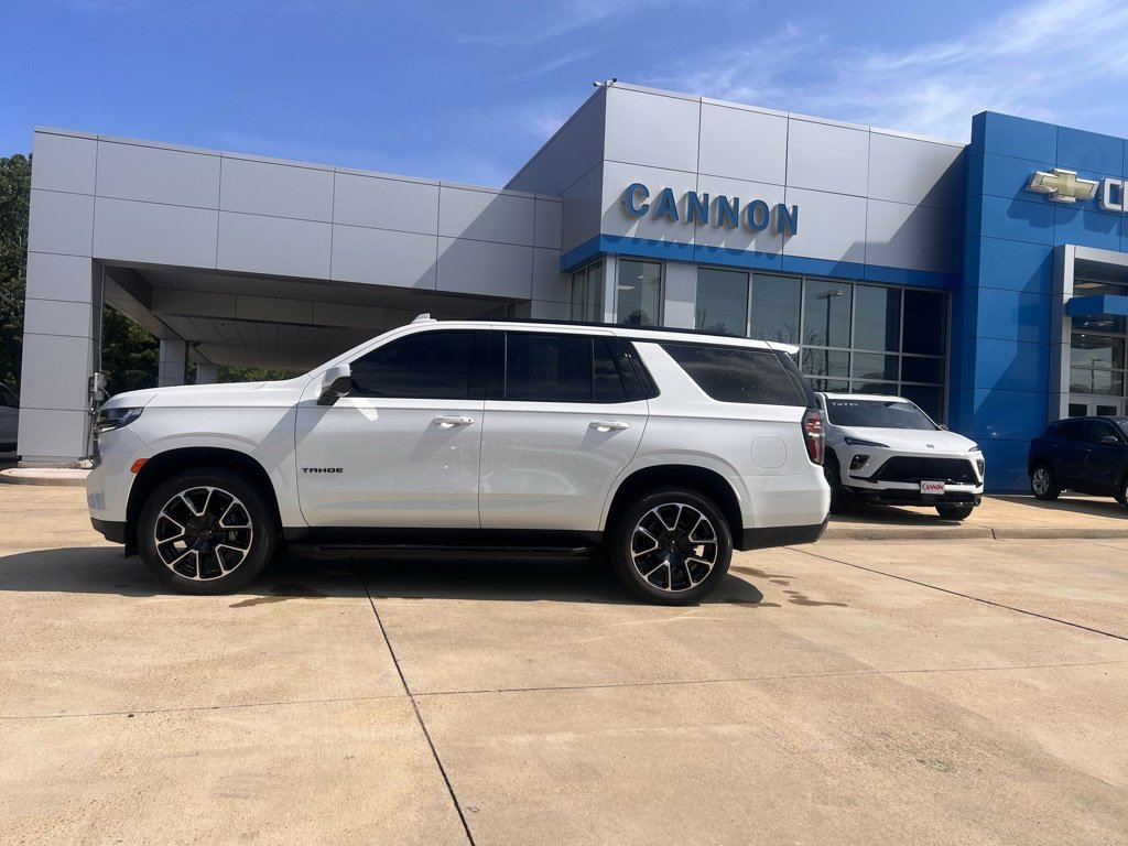 2024 Chevrolet Tahoe RST photo 3