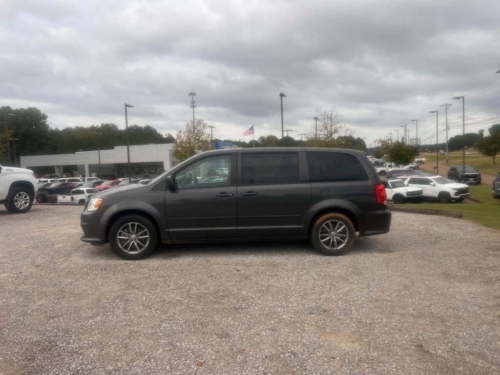 Used 2017 Dodge Grand Caravan SE Plus