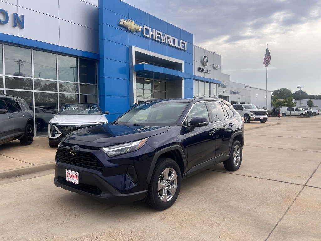 Used 2023 Toyota RAV4 XLE with VIN 2T3P1RFV8PW384800 for sale in Oxford, MS
