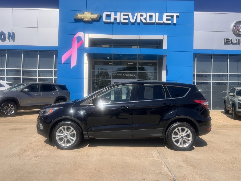 2017 Ford Escape SE photo 2