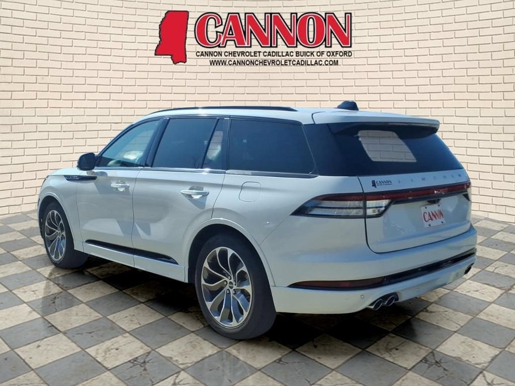 Used 2025 Lincoln Aviator Premiere