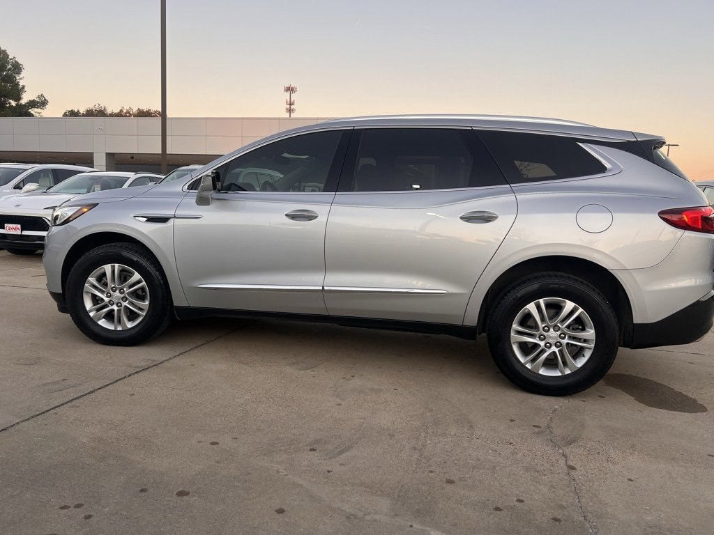 2021 Buick Enclave Essence