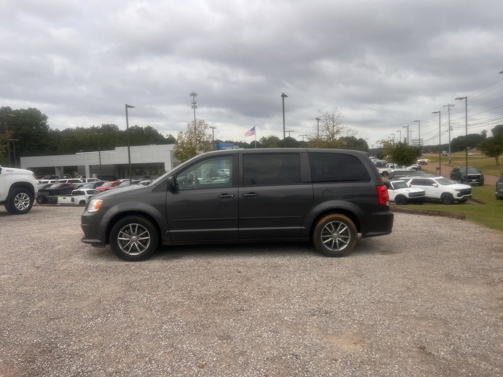 2017 Dodge Grand Caravan SE Plus photo 2