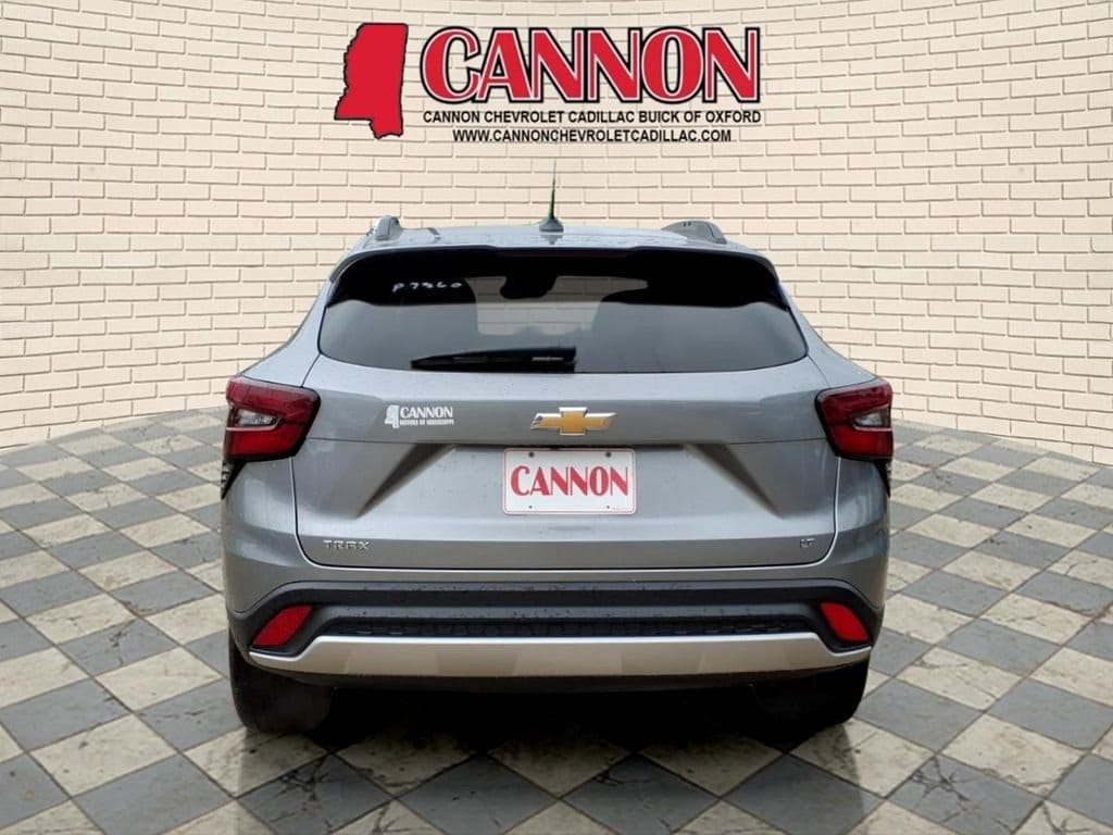 Used 2025 Chevrolet Trax LT SUV