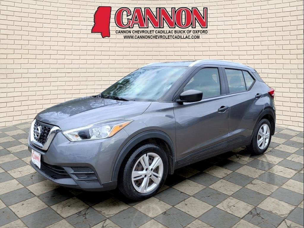 2019 Nissan Kicks S's photo