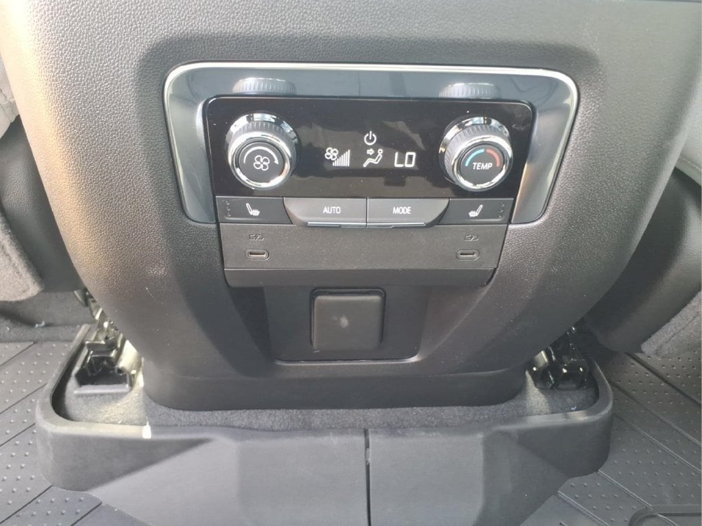 2027 Chevrolet Tahoe Premier - Photo 13