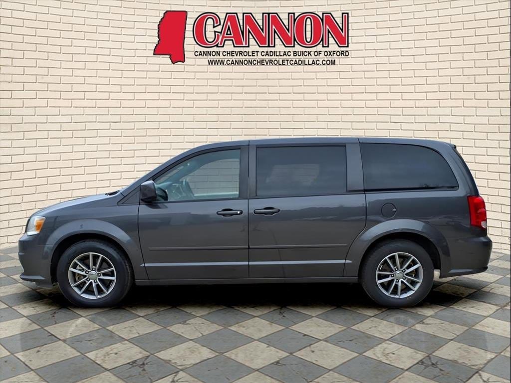 Used 2017 Dodge Grand Caravan SE Plus with VIN 2C4RDGBG5HR550293 for sale in Greenwood, MS