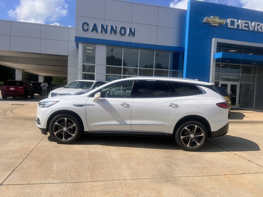 Used 2021 Buick Enclave Essence with VIN 5GAERBKW7MJ241886 for sale in Oxford, MS