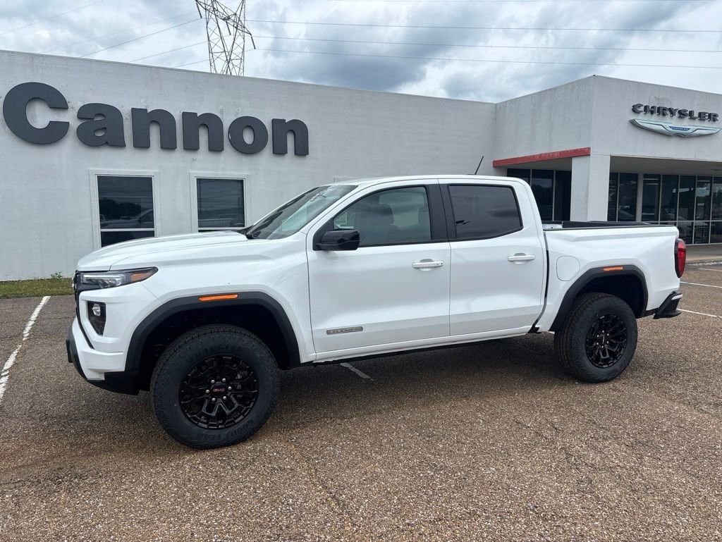 2026 GMC Canyon 2WD Elevation Crew Cab Short Box's photo