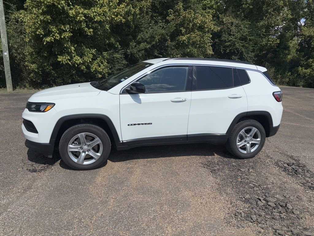 Used 2024 Jeep Compass Latitude SUV
