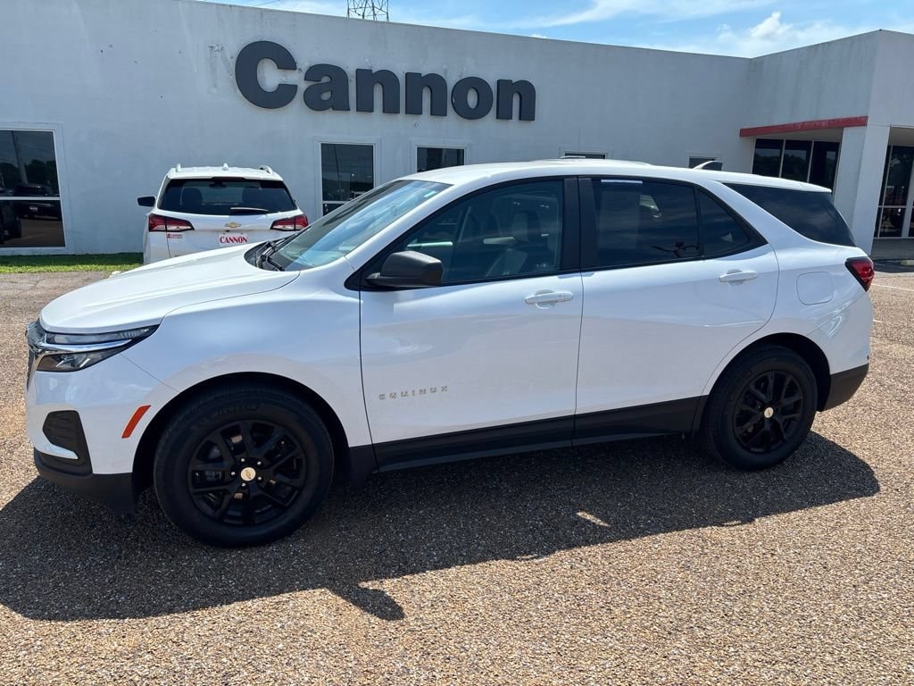 Used 2024 Chevrolet Equinox LS w/1LS SUV