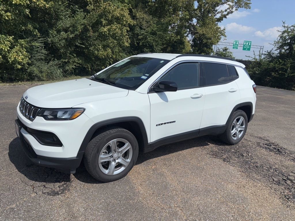 Used 2024 Jeep Compass Latitude SUV