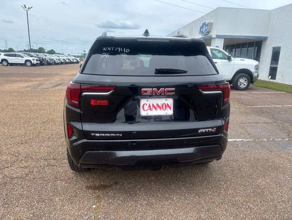 2026 GMC Terrain AT4 - Photo 9