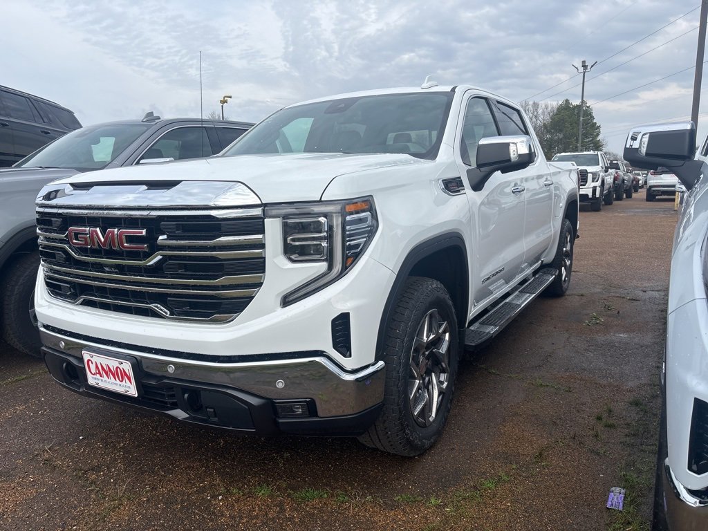 2026 GMC Sierra 1500 SLT's photo