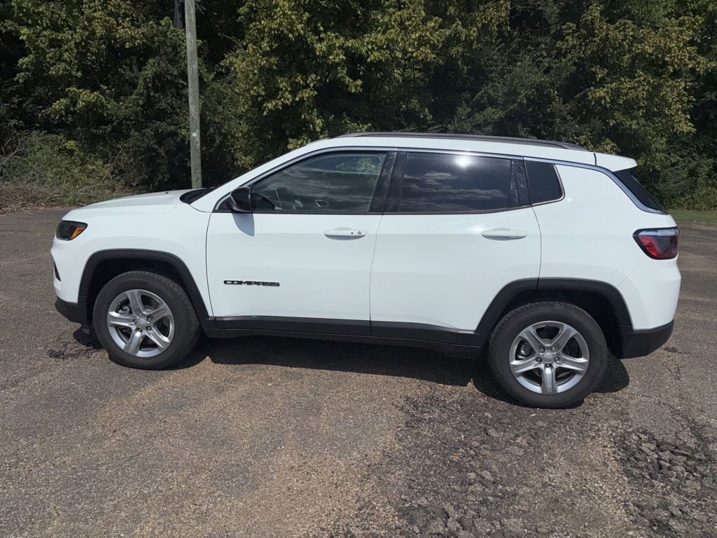 Used 2024 Jeep Compass Latitude SUV