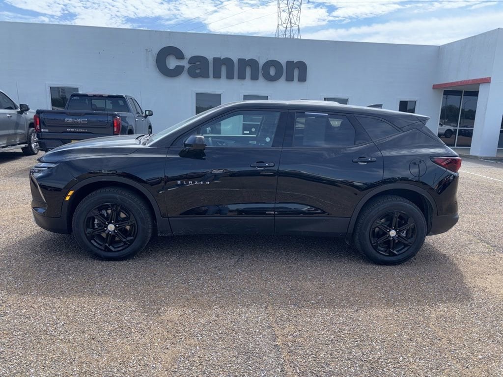 Used 2025 Chevrolet Blazer LT w/2LT SUV