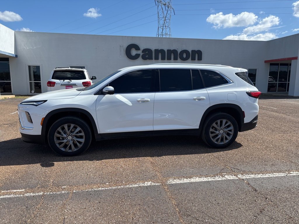 2025 Buick Enclave Preferred photo 2