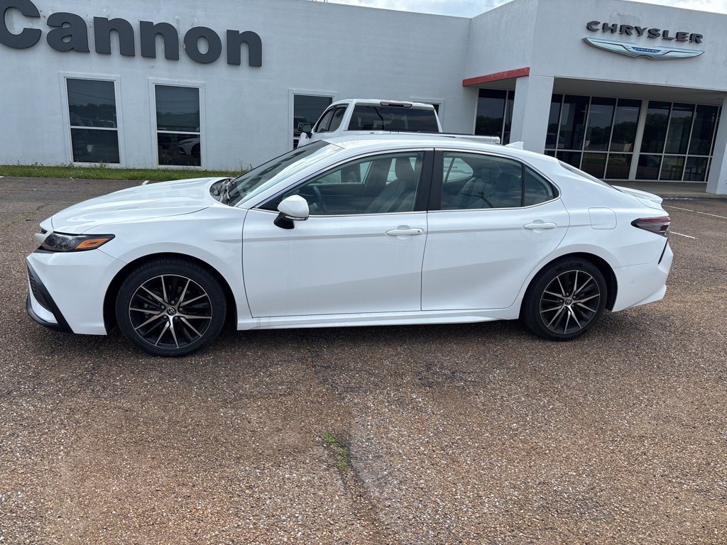 Used 2023 Toyota Camry SE with VIN 4T1G11AK5PU752793 for sale in West Point, MS