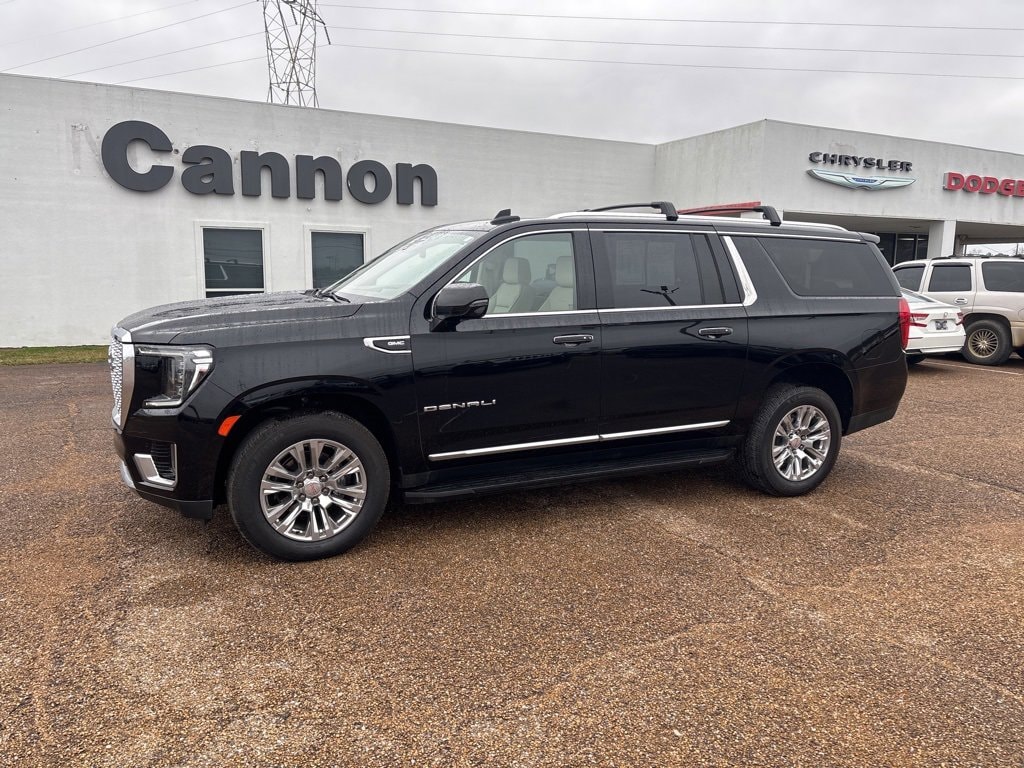 Used 2022 GMC Yukon XL Denali SUV