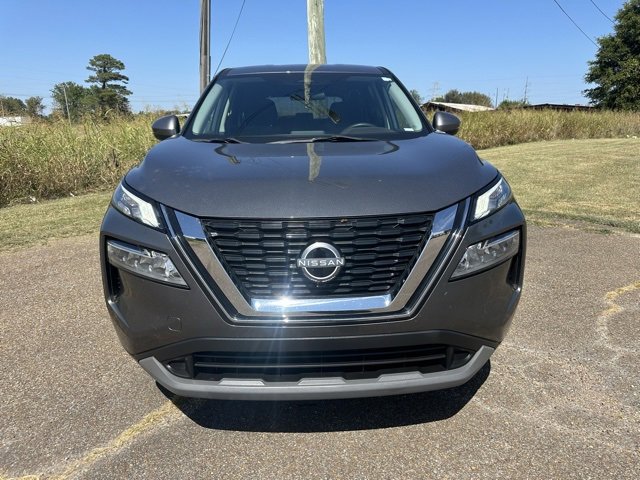 Used 2022 Nissan Rogue SV with VIN 5N1BT3BA3NC700846 for sale in West Point, MS