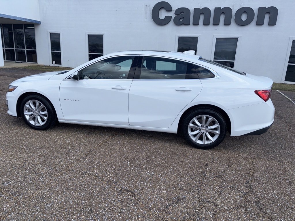 2024 Chevrolet Malibu 1LT photo 3