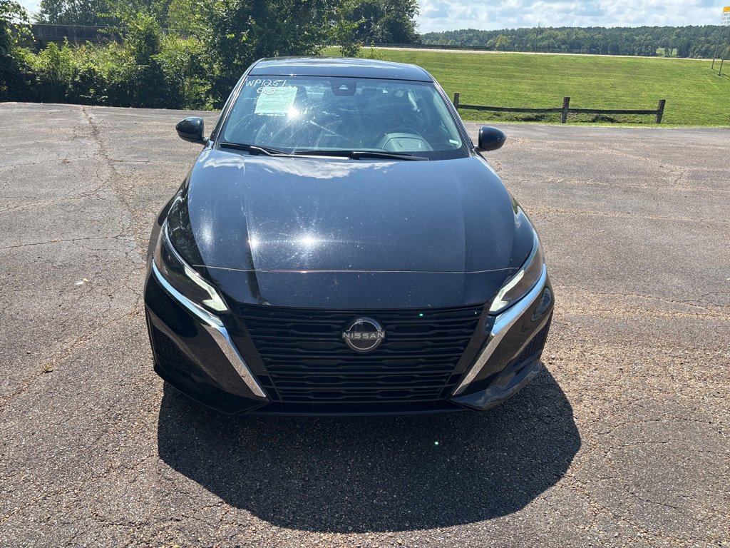 2023 Nissan Altima 2.5 SV photo 2