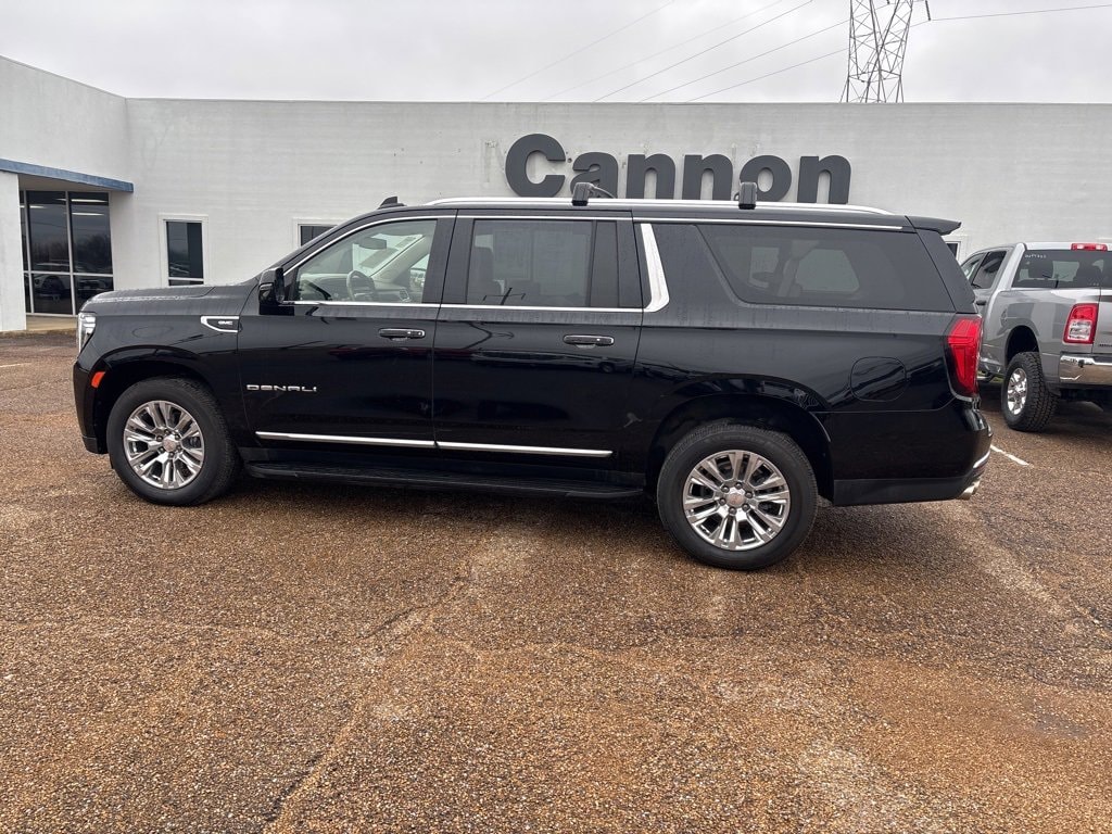 Used 2022 GMC Yukon XL Denali SUV