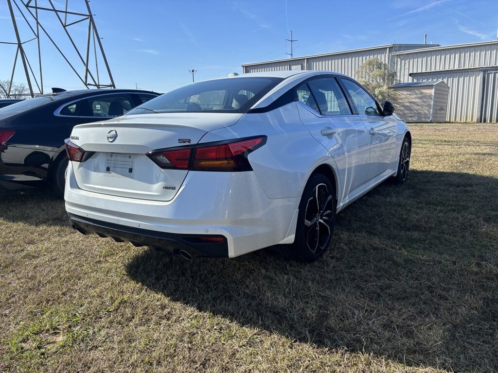 Used 2025 Nissan Altima SR Sedan