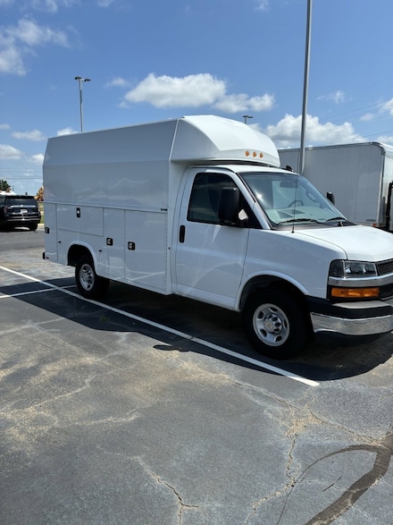 2024 Chevrolet Express Cutaway 3500 1WT Cutaway Van