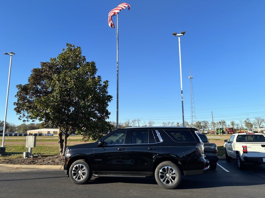 2026 Chevrolet Tahoe LT's photo