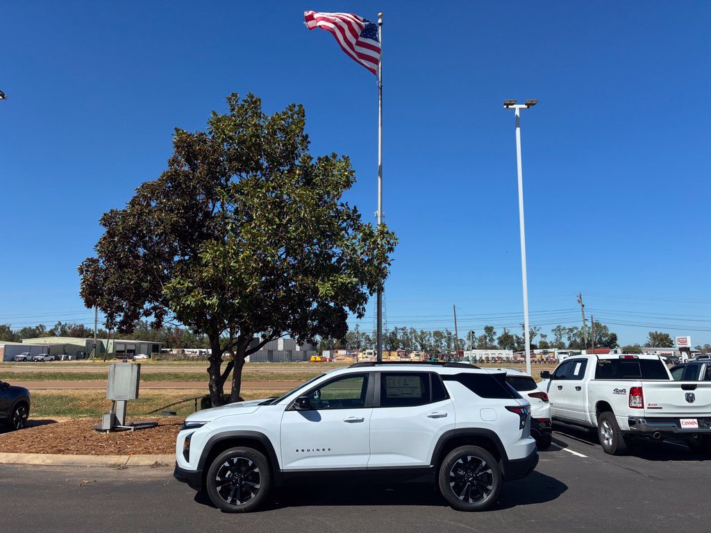 2027 Chevrolet Equinox RS SUV