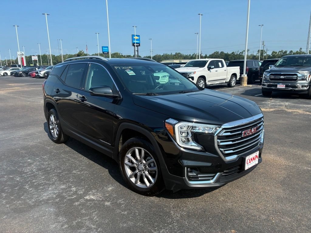 Used 2024 GMC Terrain SLT SUV