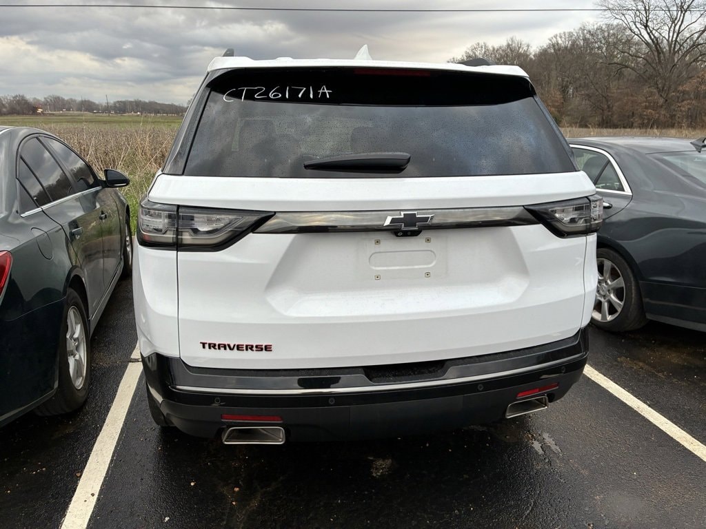 2021 Chevrolet Traverse Premier's photo
