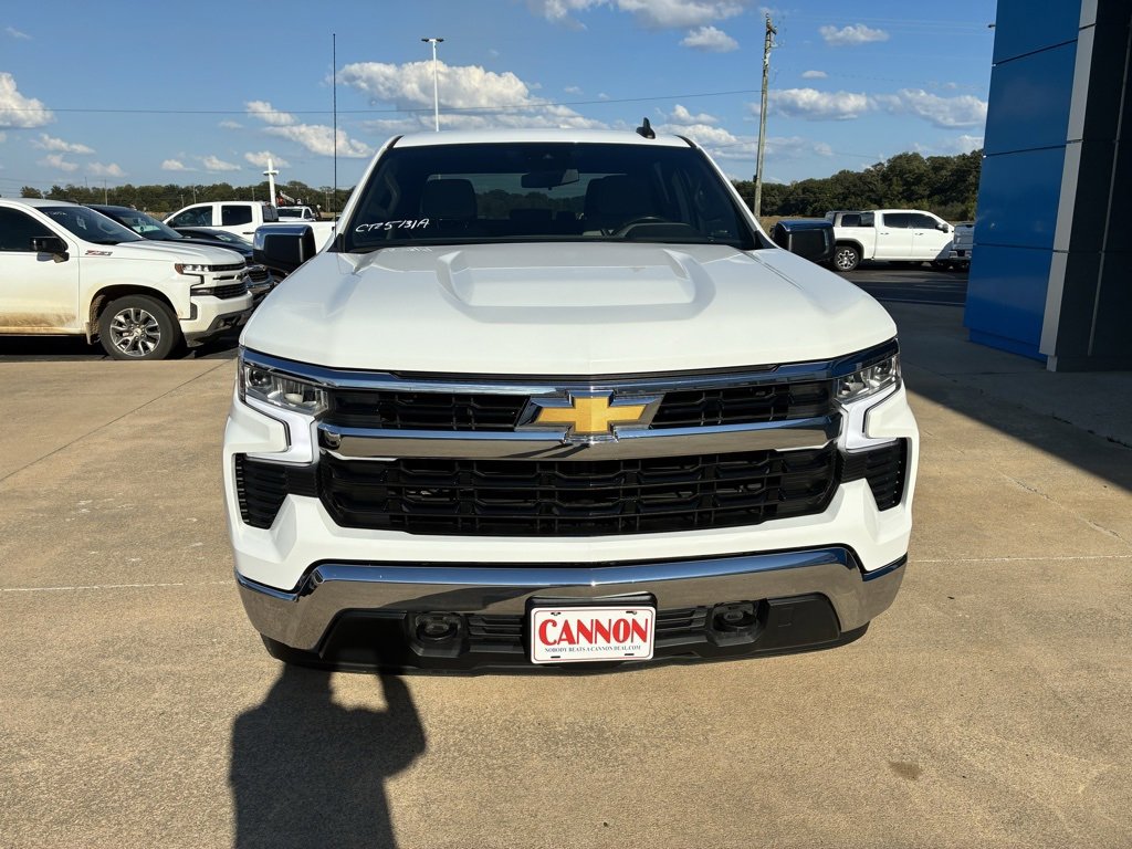 2022 Chevrolet Silverado 1500 LT photo 2