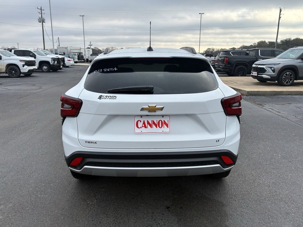 Used 2024 Chevrolet Trax LT SUV