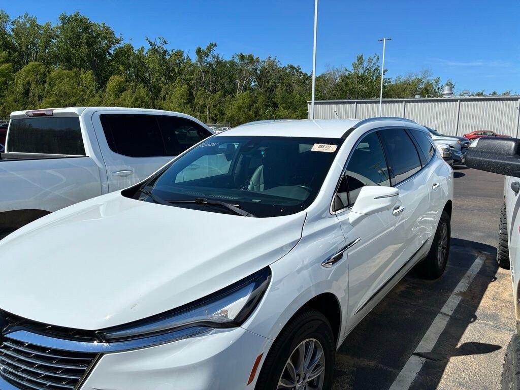 Used 2023 Buick Enclave Essence SUV