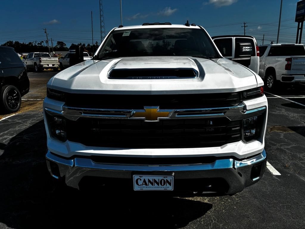 New 2026 Chevrolet Silverado 3500 HD Chassis Cab LT Truck