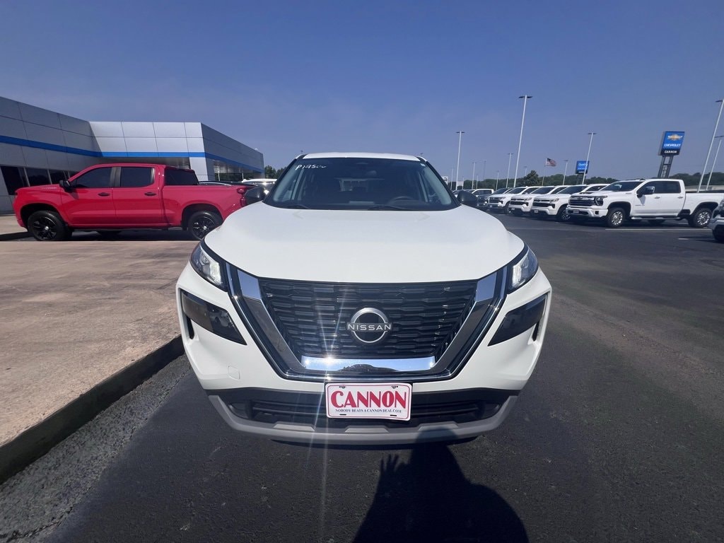 Used 2023 Nissan Rogue S with VIN 5N1BT3AA8PC751635 for sale in Greenwood, MS
