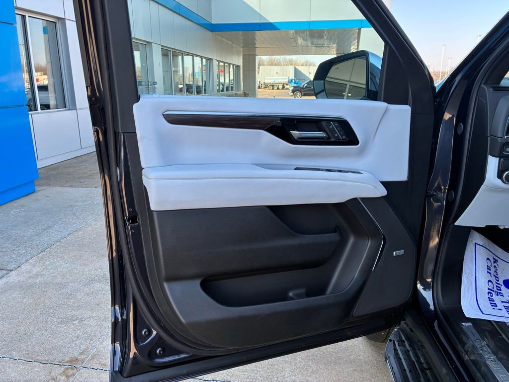 2026 Chevrolet Tahoe Premier - Photo 7