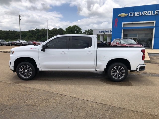 2021 Chevrolet Silverado 1500 RST photo 2