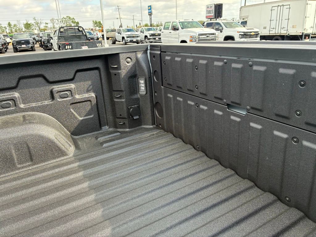 2026 Chevrolet Silverado 1500 High Country - Photo 8