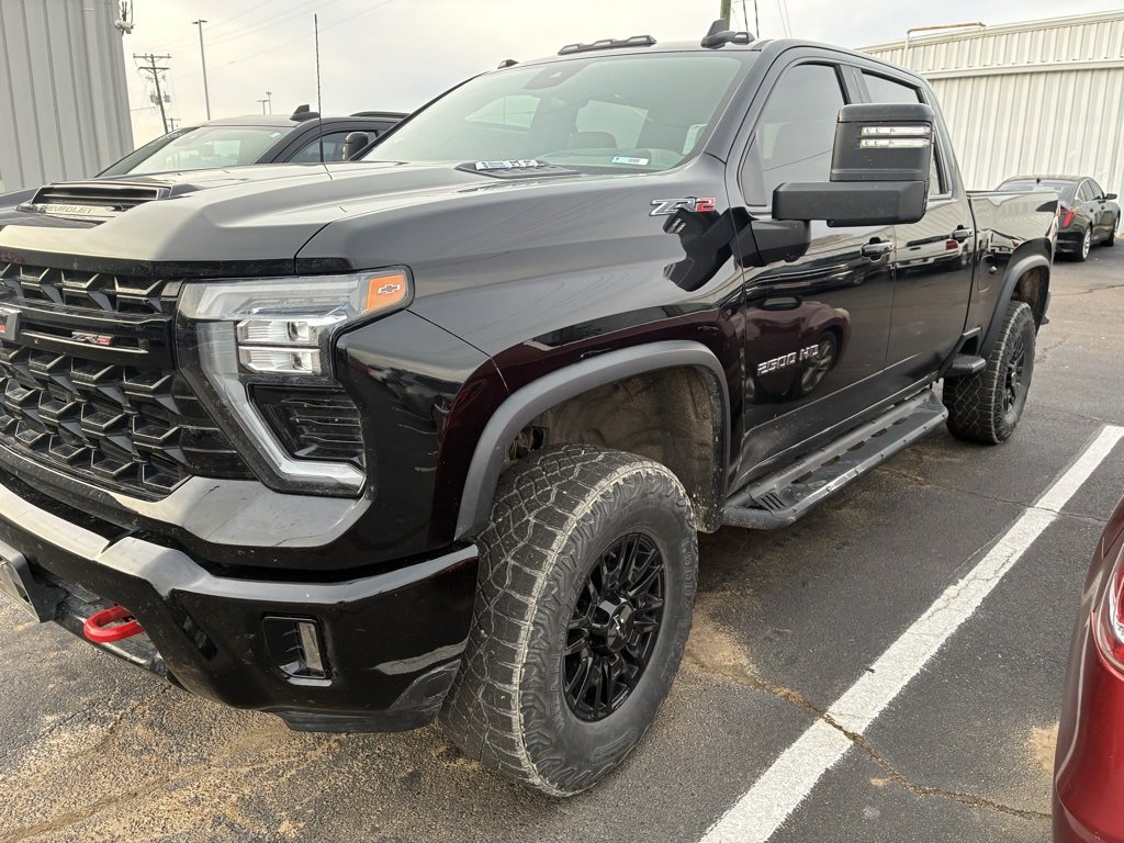2024 Chevrolet Silverado 2500HD ZR2's photo