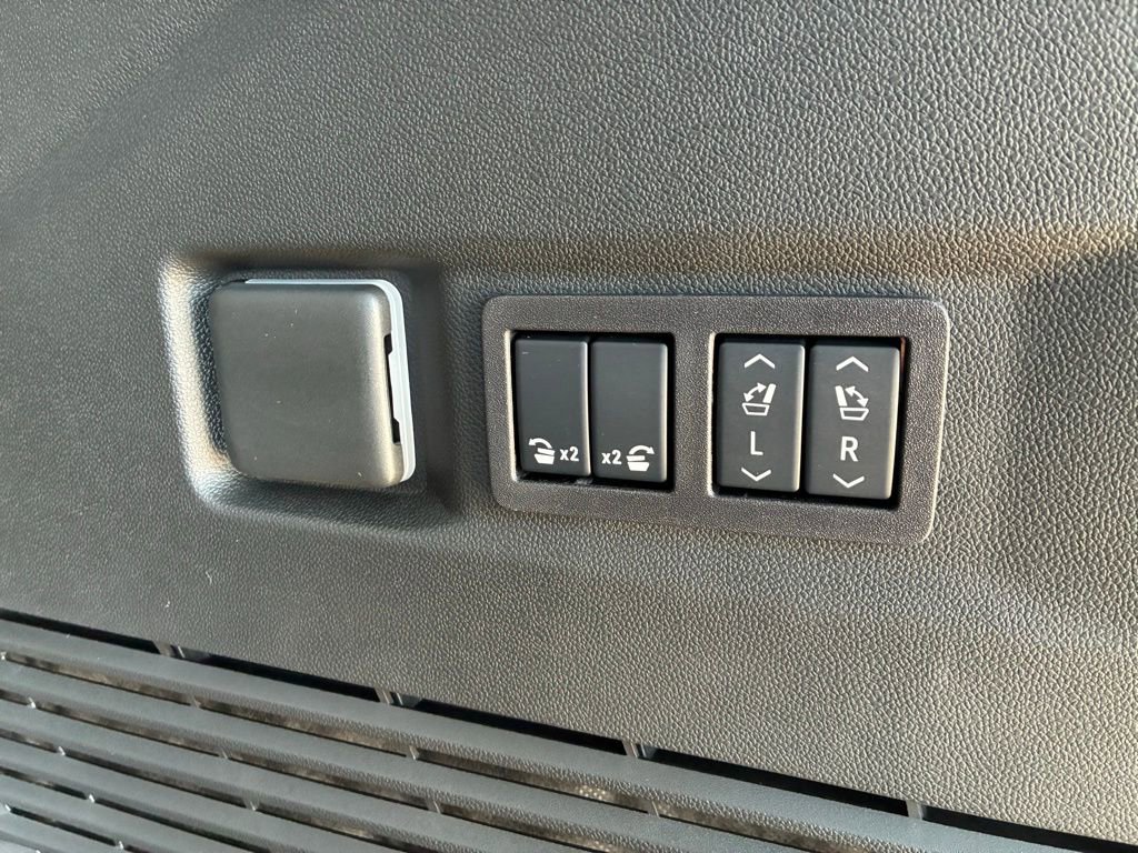 2026 Chevrolet Tahoe Premier - Photo 17