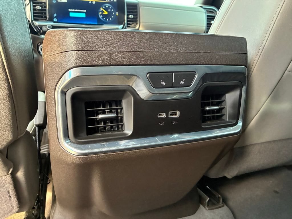 2023 Chevrolet Silverado 1500 LTZ - Photo 15