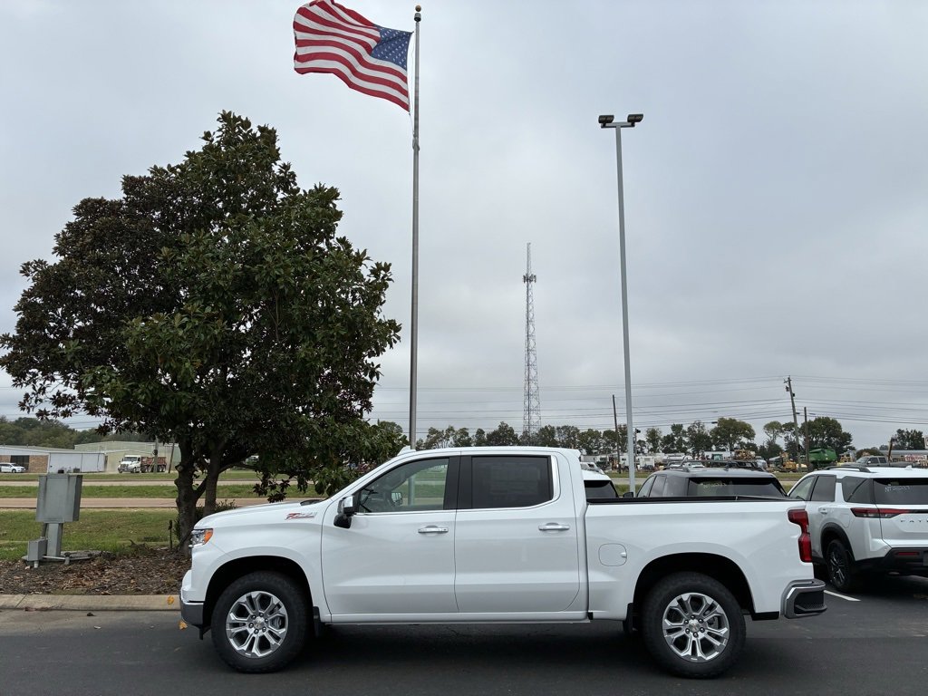 2026 Chevrolet Silverado 1500 LTZ's photo