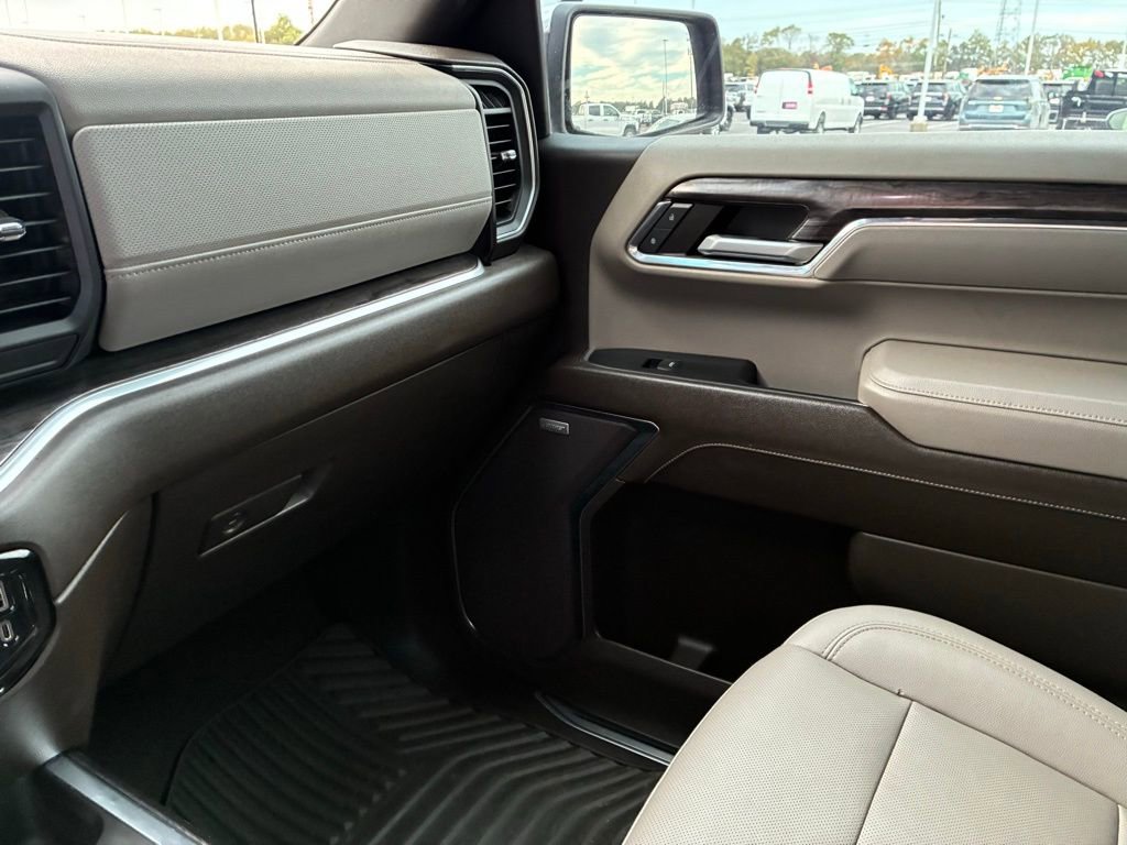 2023 Chevrolet Silverado 1500 LTZ - Photo 13