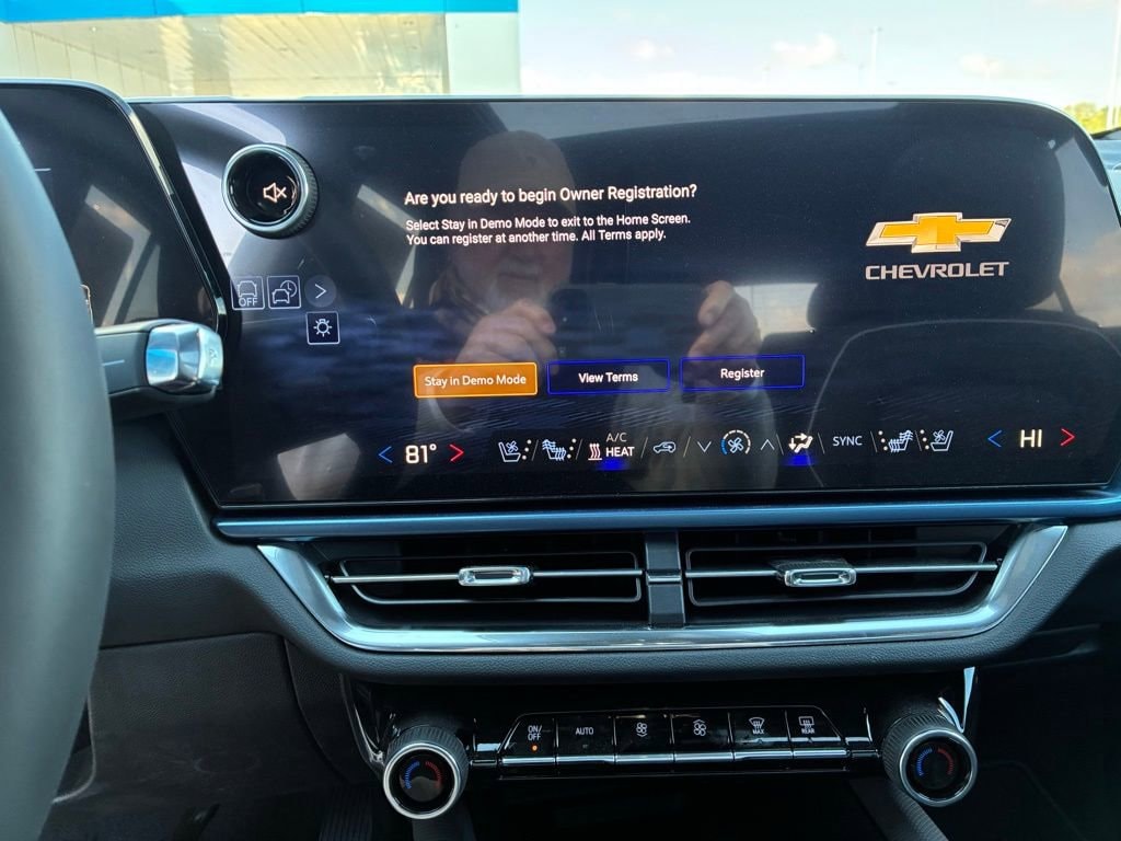 2026 Chevrolet Equinox EV 2LT - Photo 13